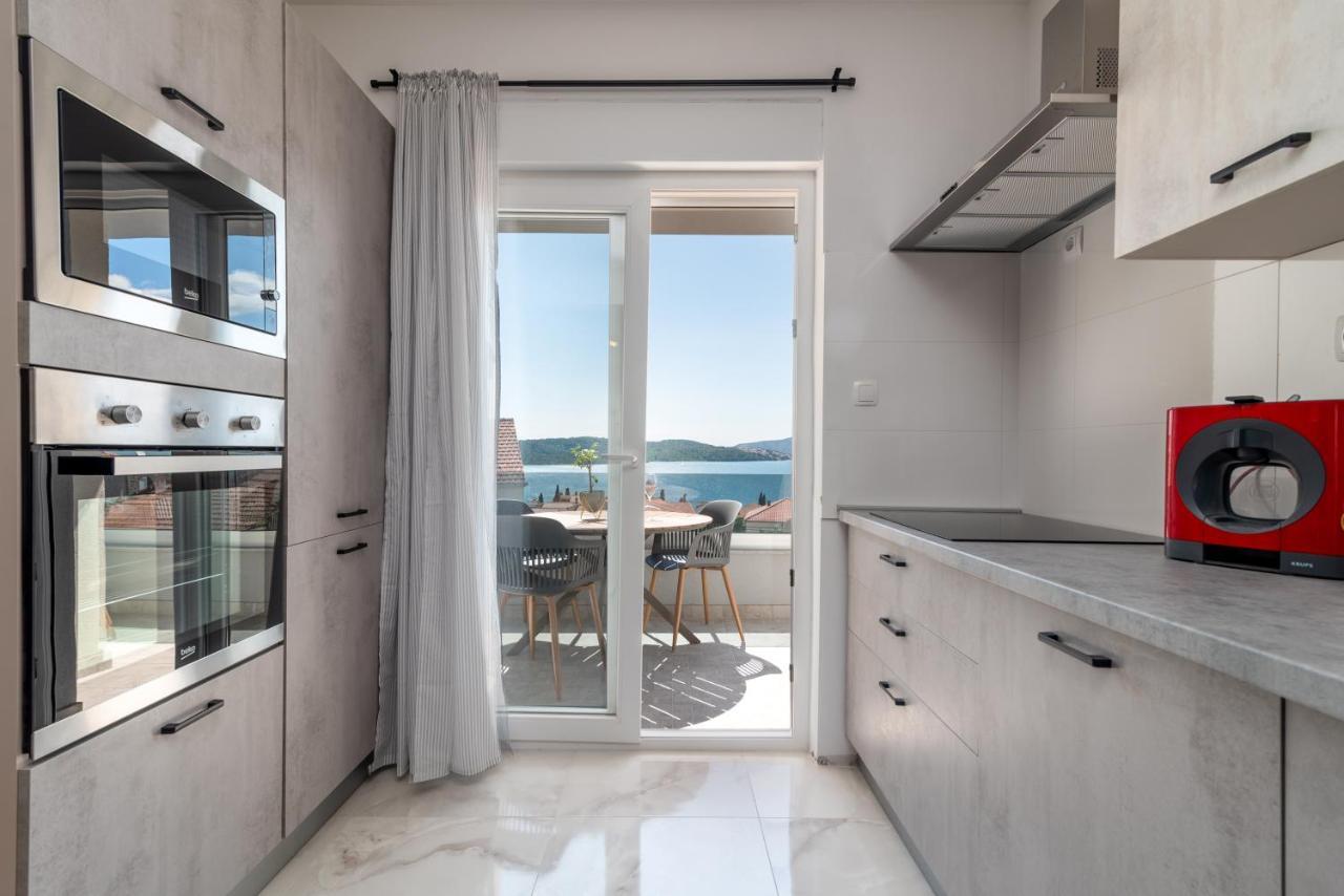 Villa Kuzmanic Trogir Bagian luar foto
