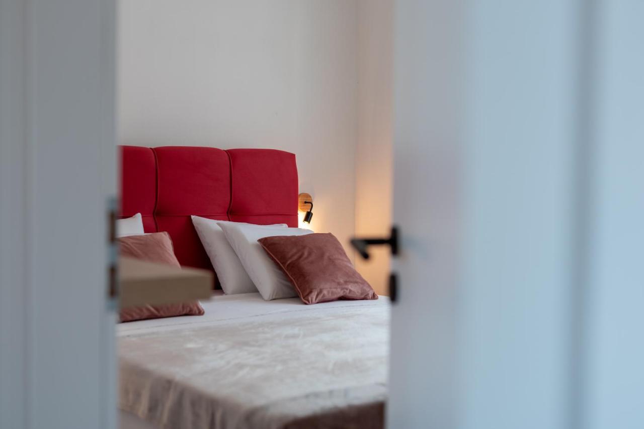 Villa Kuzmanic Trogir Bagian luar foto