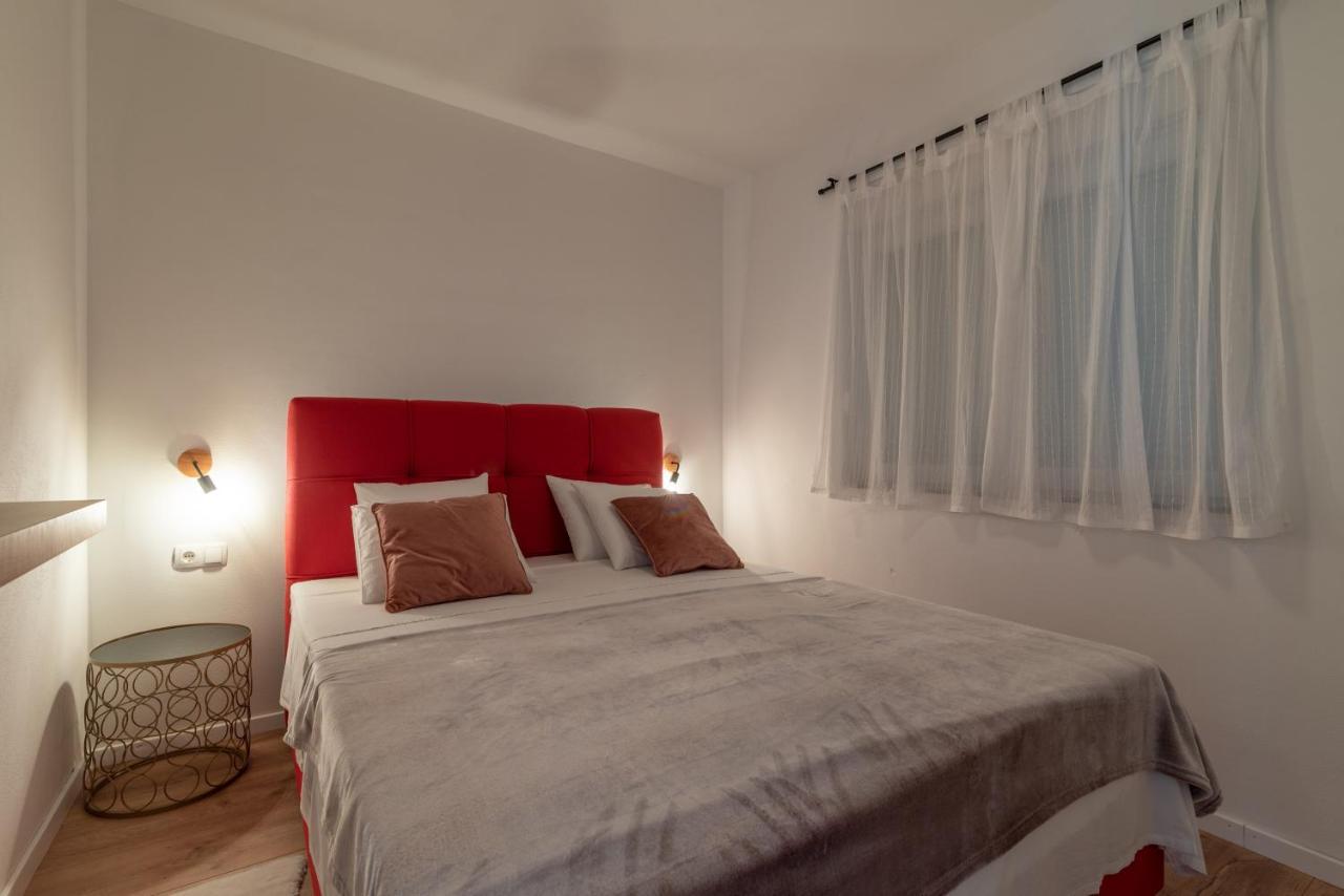 Villa Kuzmanic Trogir Bagian luar foto