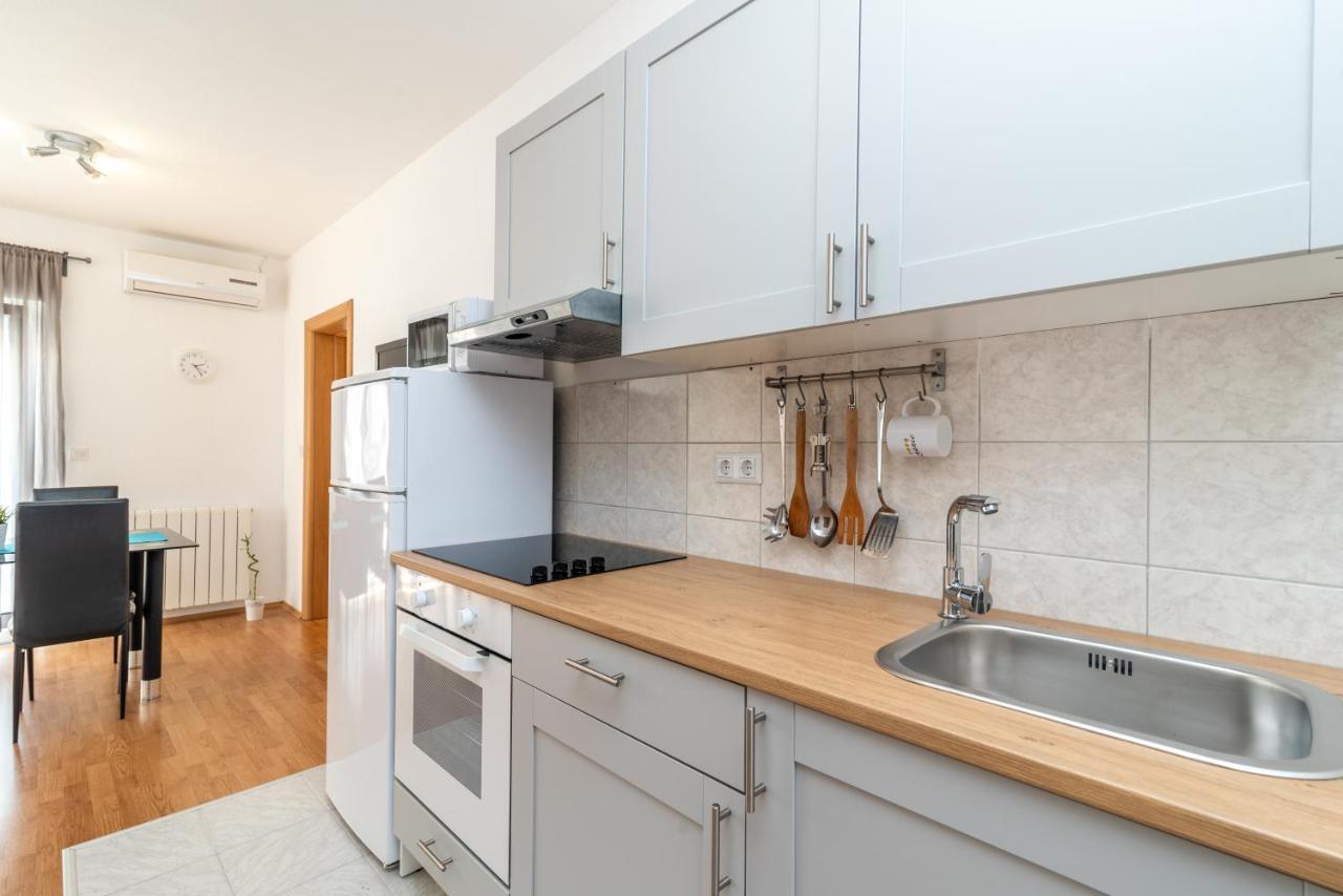 Villa Kuzmanic Trogir Bagian luar foto